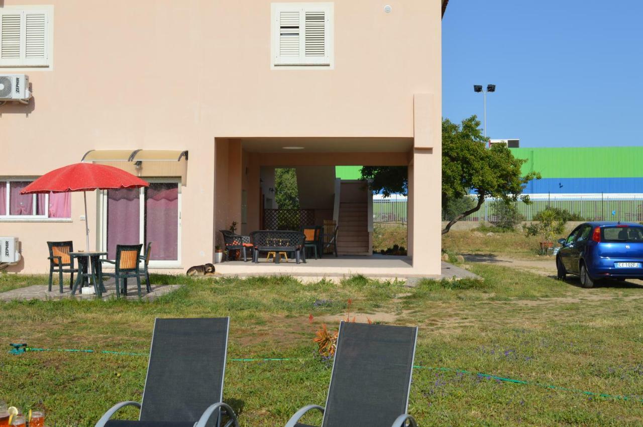 La Maison Di Zia Annina In Olbia Porta Della Costa Smeralda Luaran gambar